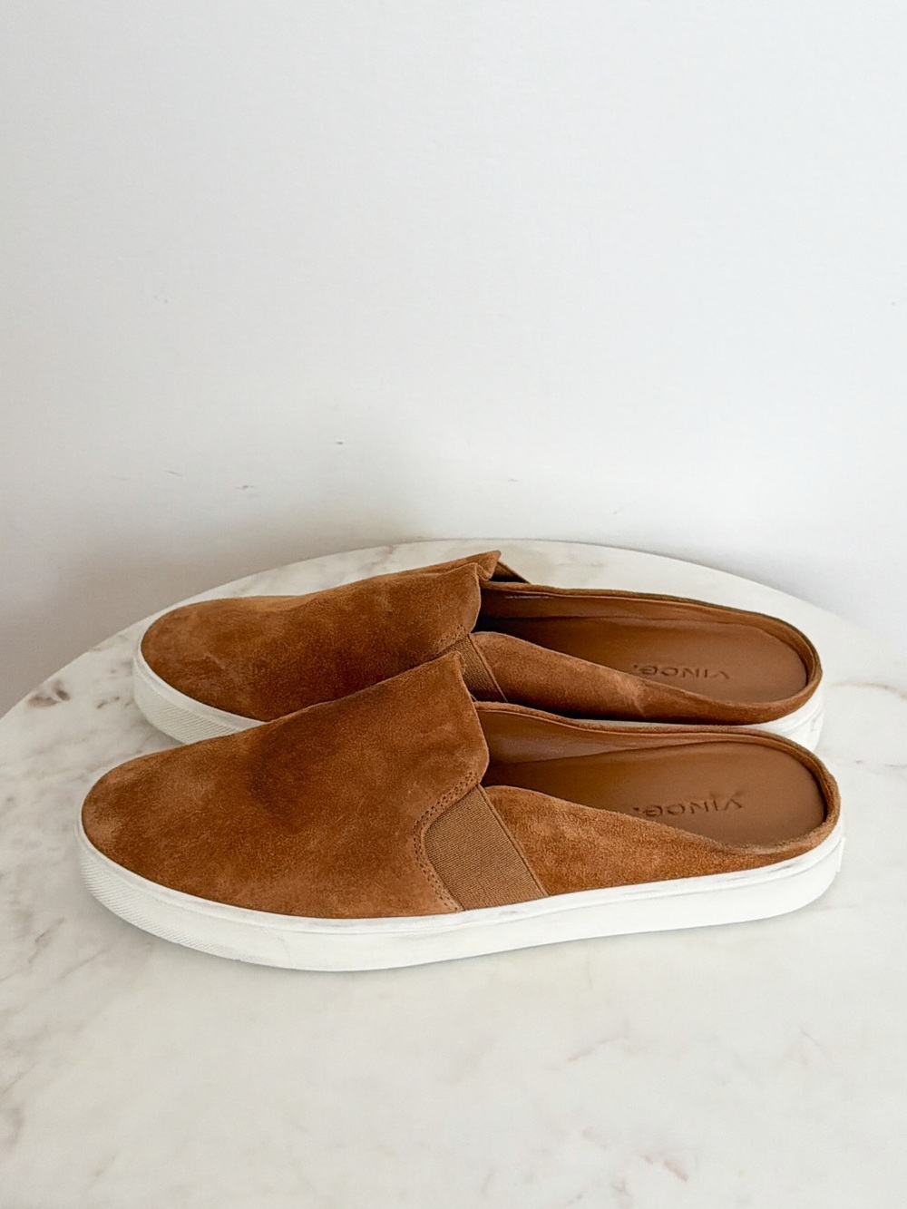 NEW Vince Blair Suede Slip On Mules Camel Size 8.5 - Picture 4 of 7